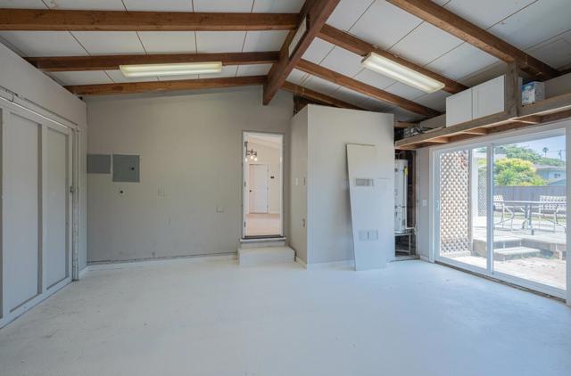 1076 Rousch Avenue, Seaside CA: https://media.crmls.org/mediaz/acfb5d29-85a1-4919-b298-926a45b47777.jpg