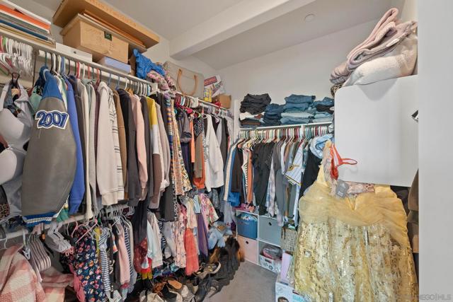 1367 Santa Diana Rd, Chula Vista CA: https://media.crmls.org/mediaz/acfc1199-bb53-4c25-a166-22ba10305a2d.jpg