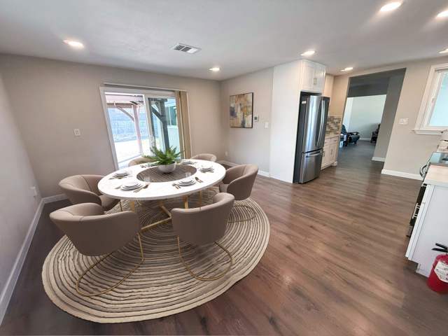 35345 Cabral Dr, Fremont CA: https://media.crmls.org/mediaz/acfcb0ff-5164-4018-a0f9-b583c5d5939b.jpg