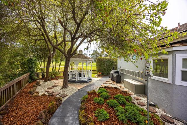431 Burning Tree Court, Half Moon Bay CA: https://media.crmls.org/mediaz/acfce3ff-0161-4cce-98ab-786051a67166.jpg