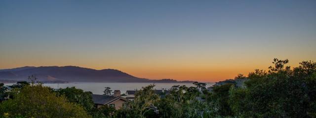 3307 17 Mile Drive, Pebble Beach CA: https://media.crmls.org/mediaz/acfcf87a-f6b3-4d76-a6ea-124ac379e967.jpg