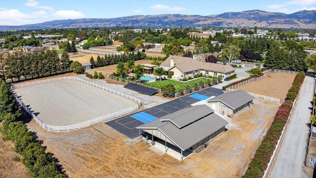 12315 Harding Avenue, San Martin CA: https://media.crmls.org/mediaz/acfd4132-28cf-4be2-b457-35a6085a12a6.jpg