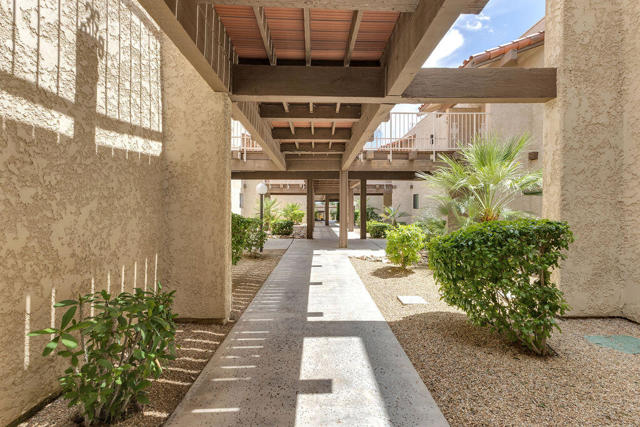 Image 23 of 35 For 2180 Palm Canyon Drive 34