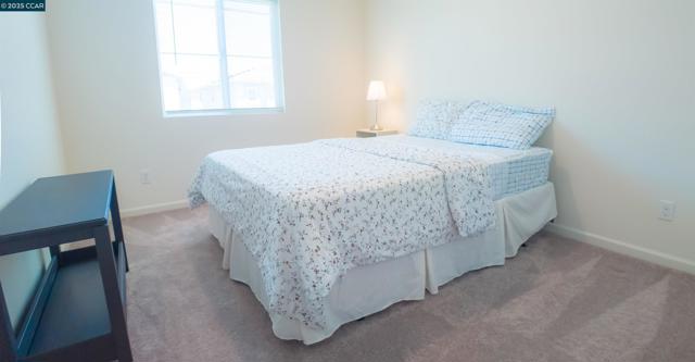 3805 Havengate Way, Sacramento CA: https://media.crmls.org/mediaz/acfde7db-2278-40ed-8bf1-e0b426a879be.jpg