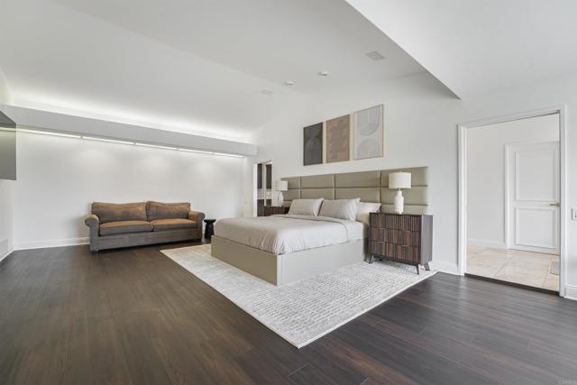 5274 Margaret, Bonita CA: https://media.crmls.org/mediaz/acfe22bf-d026-47ce-bd78-175fdfa669b3.jpg