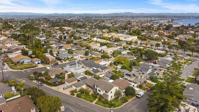 Detail Gallery Image 40 of 42 For 871 Tarento Dr, San Diego,  CA 92106 - 4 Beds | 3 Baths