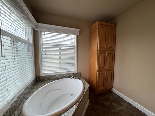 73 Sailfish Court, Half Moon Bay CA: https://media.crmls.org/mediaz/acffa415-d421-4f14-a0c2-63d227666f1c.jpg