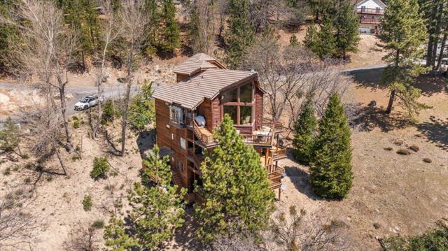 30097 Enchanted Way, Running Springs CA: https://media.crmls.org/mediaz/acffd300-3e54-435d-a645-ed48bf53b0fc.jpg