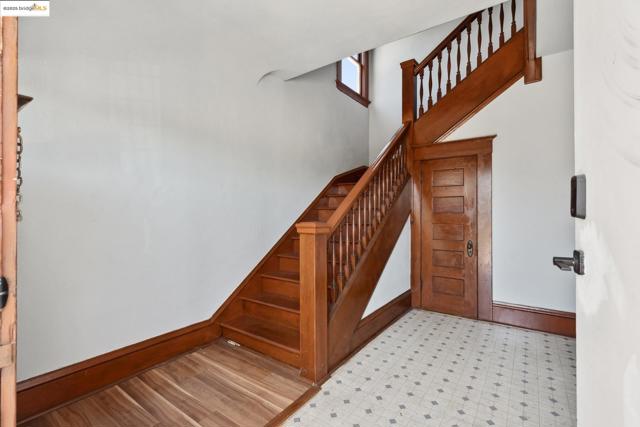 1810 Adeline St, Oakland CA: https://media.crmls.org/mediaz/ad002daa-73ad-4d1a-a1c9-859bc4167d8d.jpg