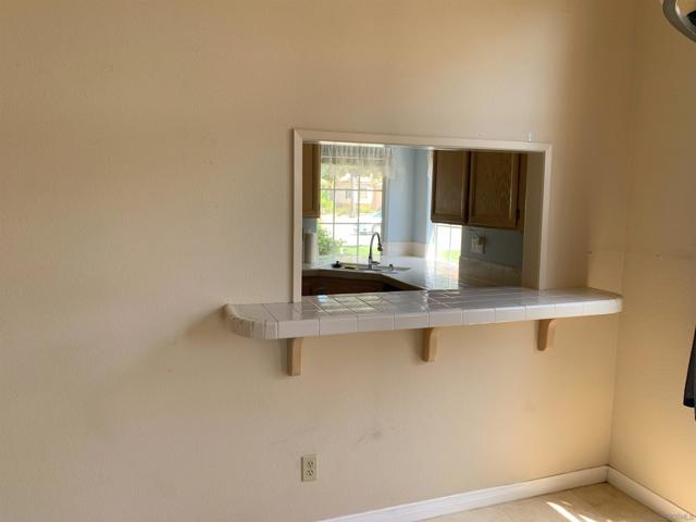 11762 Monte View Ct, El Cajon CA: https://media.crmls.org/mediaz/ad0058c3-a597-4e18-b86d-eca175a54064.jpg