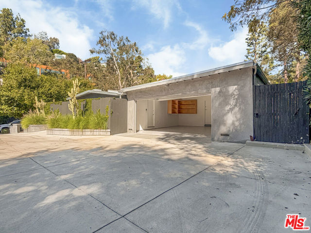 2538 Hutton Drive photo 63