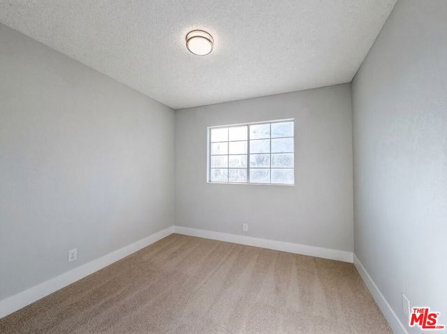 37740 Duffel Street, Palmdale CA: https://media.crmls.org/mediaz/ad01b411-49d2-4e91-951e-ac9c0881d75f.jpg