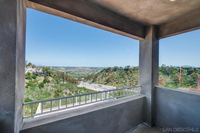 2942 Copley Ave, San Diego CA: https://media.crmls.org/mediaz/ad01c238-1090-4f11-8ee5-43a91b80ae74.jpg