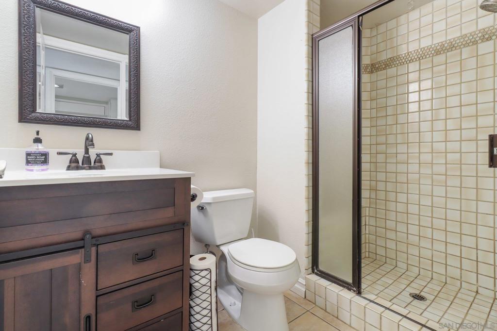 MLS #250035843SD img 50