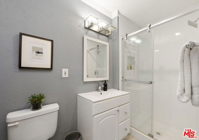 2411 Prospect Avenue, Hermosa Beach, California 90254, 2 Bedrooms Bedrooms, ,2 BathroomsBathrooms,Residential,For Sale,Prospect,25508205