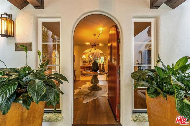 2276 La Granada Drive, Los Angeles CA: https://media.crmls.org/mediaz/ad028852-84dc-45e3-b39d-3248089f5ff4.jpg