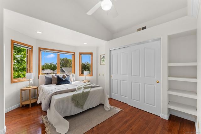 Image 27 of 45 For 5028 Collier Avenue