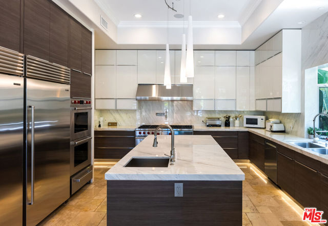 Drew Fenton | 11729 Wetherby Lane Los Angeles CA | MLS: 6991140
