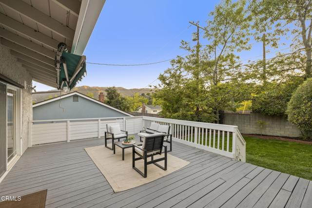 9545 Creemore Place, Tujunga CA: https://media.crmls.org/mediaz/ad0372ab-117a-4735-8099-fb8d240ef7c6.jpg
