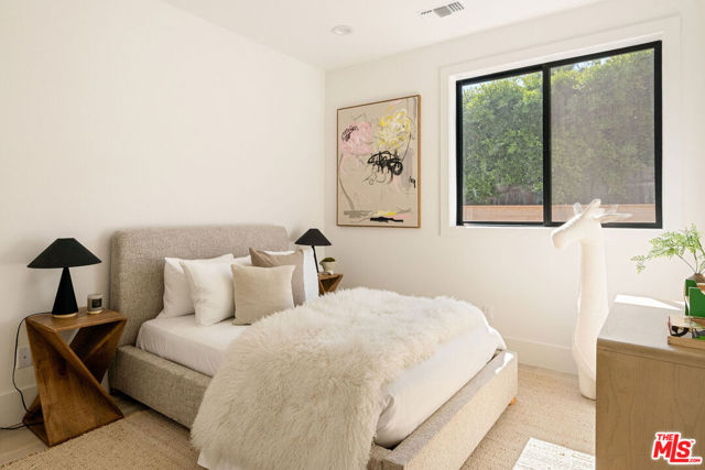 1615 N Coronado Street, Los Angeles CA: https://media.crmls.org/mediaz/ad045ab5-a162-455e-94d9-cde22f48b287.jpg