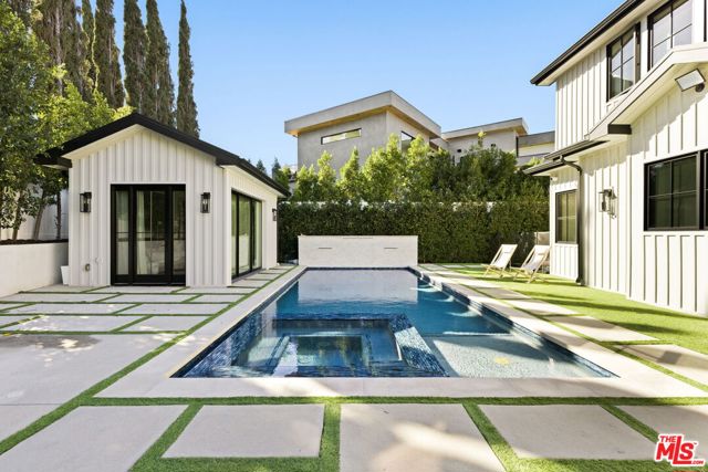 6310 Mirror Lake Drive, Los Angeles CA: https://media.crmls.org/mediaz/ad04dbf6-c81e-48d4-9b6c-710ef713f5b9.jpg