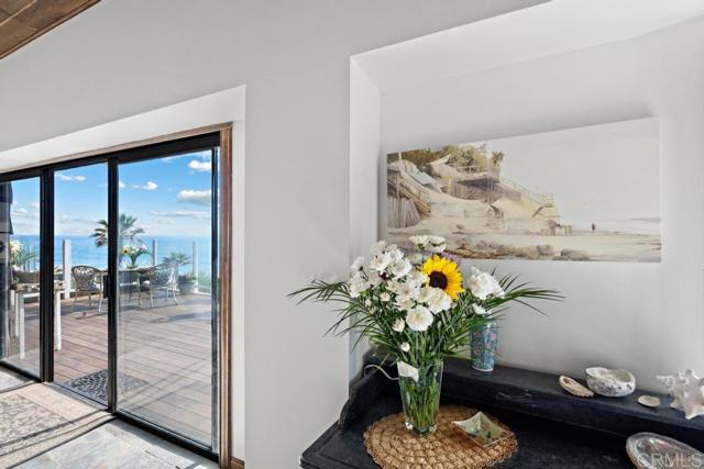 Detail Gallery Image 11 of 54 For 1048 Neptune Ave, Encinitas,  CA 92024 - 3 Beds | 3/1 Baths