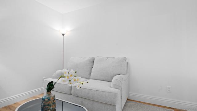 725 Brookstone Road, Chula Vista CA: https://media.crmls.org/mediaz/ad05080d-b33e-4246-86d2-1181c45e1541.jpg