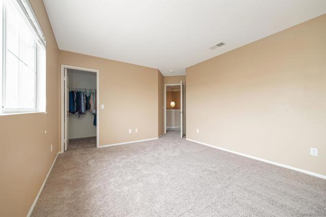 314 La Soledad Way, Oceanside CA: https://media.crmls.org/mediaz/ad05a2d3-334e-4f05-8e06-061438b297b6.jpg