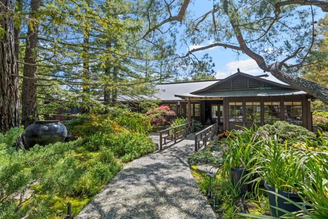 25 Toro Court, Portola Valley CA: https://media.crmls.org/mediaz/ad064630-d16b-4ad8-986d-1b2c4f49219e.jpg