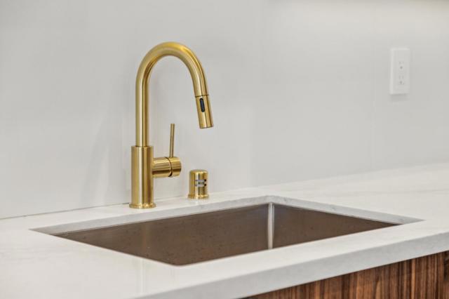 260 Curtis Street, San Francisco CA: https://media.crmls.org/mediaz/ad06833e-8de8-45f4-bb15-ca5dc91df7f0.jpg