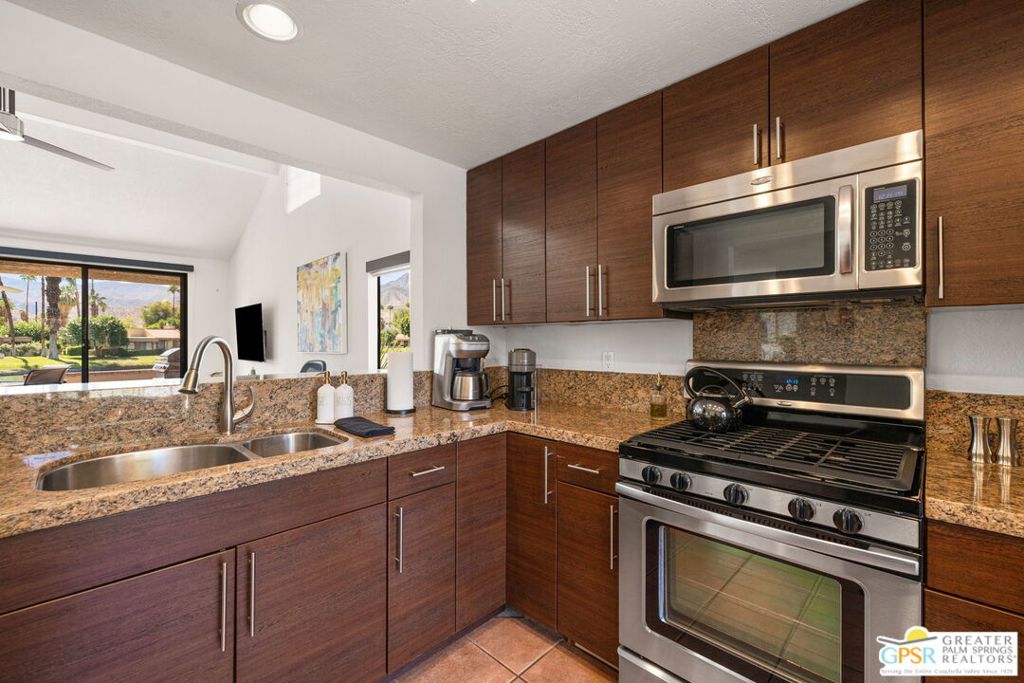 MLS #25598775PS image #8