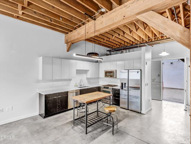 Detail Gallery Image 6 of 40 For 527 Molino St #110,  Los Angeles,  CA 90013 - 2 Beds | 1/1 Baths