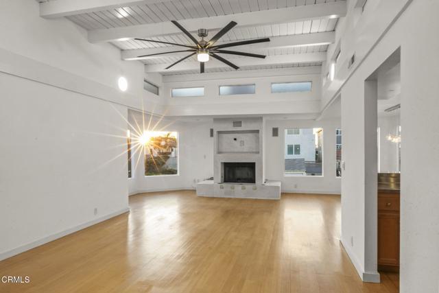 124 San Clemente Avenue, Oxnard CA: https://media.crmls.org/mediaz/ad07a613-d68b-4100-9d42-86f11ce76c74.jpg
