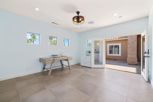 Image 34 of 48 For 43875 Milan Court