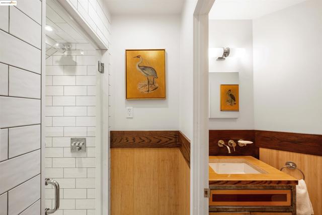 1402 15th St, San Francisco CA: https://media.crmls.org/mediaz/ad082063-b578-49be-ac14-e426cef91a82.jpg