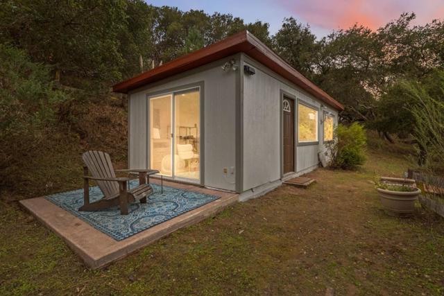 17920 Berta Canyon Road, Salinas CA: https://media.crmls.org/mediaz/ad08b3b1-b687-41cb-b6de-33390a9cb539.jpg