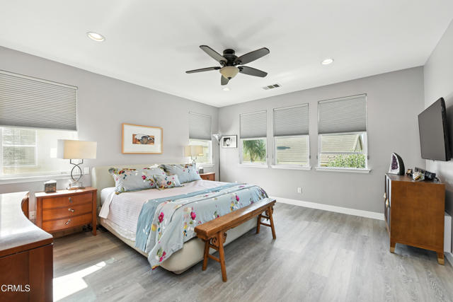 3548 Bridgehampton Way, Camarillo CA: https://media.crmls.org/mediaz/ad095449-7728-46f7-9246-fc0442db1400.jpg