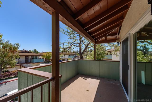 9832 Caminito Cuadro, San Diego CA: https://media.crmls.org/mediaz/ad0a55f6-af89-4096-bb94-8327e5bb6a2d.jpg