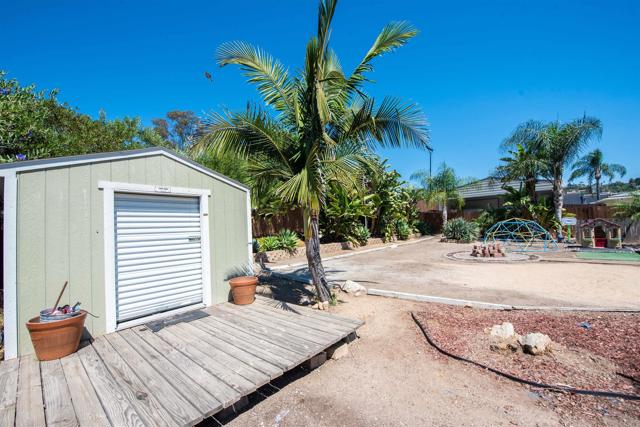 Detail Gallery Image 30 of 63 For 2094 Thibodo Ct, Vista,  CA 92081 - 3 Beds | 2 Baths