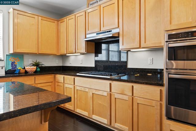 239 Marina Village Rd, Benicia CA: https://media.crmls.org/mediaz/ad0ae1bc-8c37-475a-ab3a-aaa11d322a9a.jpg