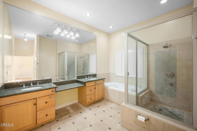 4917 Angeles Crest Highway, La Canada Flintridge CA: https://media.crmls.org/mediaz/ad0b66c4-a3bb-4bfc-92e3-6f27690daa09.jpg