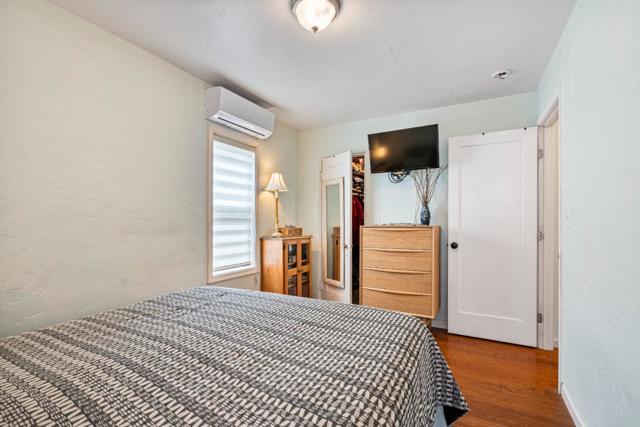 29 Buena Vista Street, Salinas CA: https://media.crmls.org/mediaz/ad0b6811-cda7-4345-91e1-3ddb009f5a47.jpg