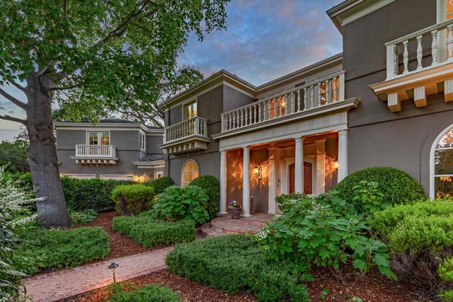 1205 Trinity Drive, Menlo Park CA: https://media.crmls.org/mediaz/ad0ca165-9732-4259-9850-ac32205e51a9.jpg