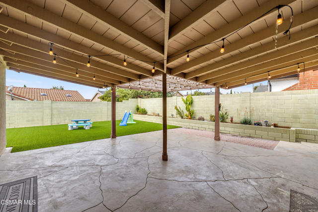 2345 Cragmont Court, Simi Valley CA: https://media.crmls.org/mediaz/ad0cf050-5a85-4e43-a682-bebd6d0e7e29.jpg