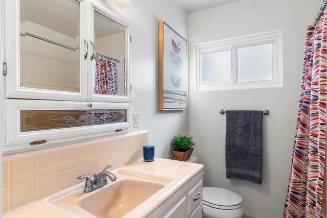 6120 Amaya Dr, La Mesa CA: https://media.crmls.org/mediaz/ad0d764a-7500-42ae-802d-dd320c3974a9.jpg