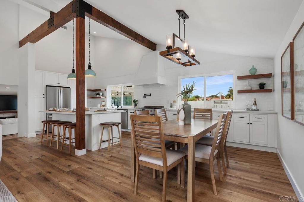 1528 Avenida De Los Lirios - photo 6