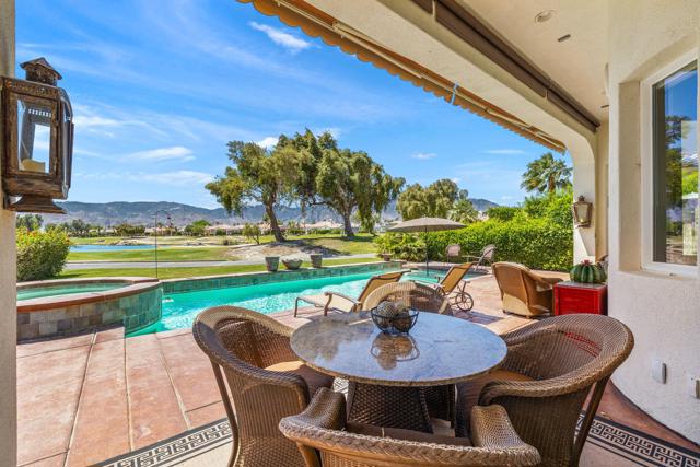 61 Via Las Flores, Rancho Mirage CA: https://media.crmls.org/mediaz/ad100f48-c80a-4baa-972a-5e6a3aaab8a8.jpg