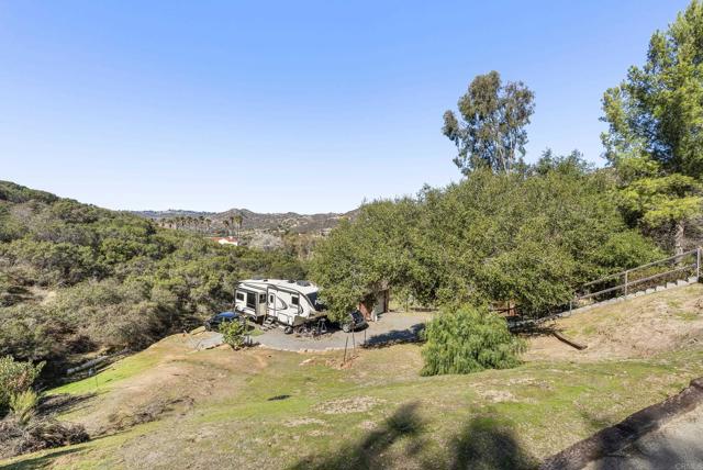 6433 Dehesa Road, El Cajon CA: https://media.crmls.org/mediaz/ad11224f-dda2-4f30-bee6-f2d94fa4e2aa.jpg