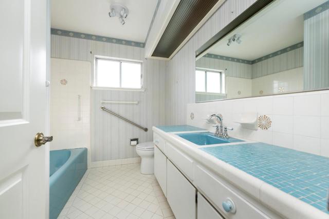 1033 Hewitt Drive, San Carlos CA: https://media.crmls.org/mediaz/ad112b22-5e6c-4c05-b1ab-d7fa9e4e78f5.jpg