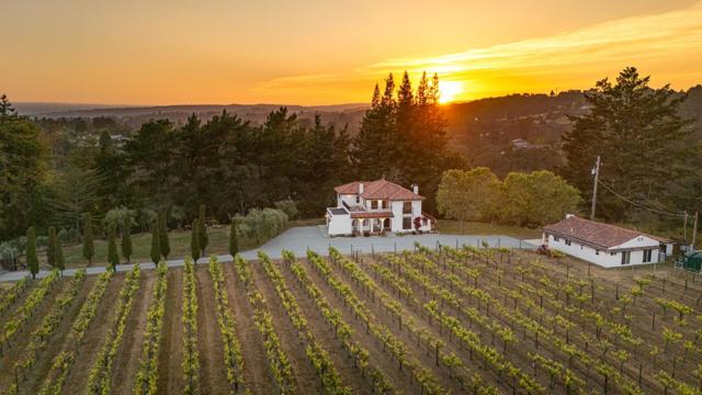 3357 Chardonnay Road, Soquel CA: https://media.crmls.org/mediaz/ad1132cc-e00c-4bfd-90a8-b7946c3464a7.jpg